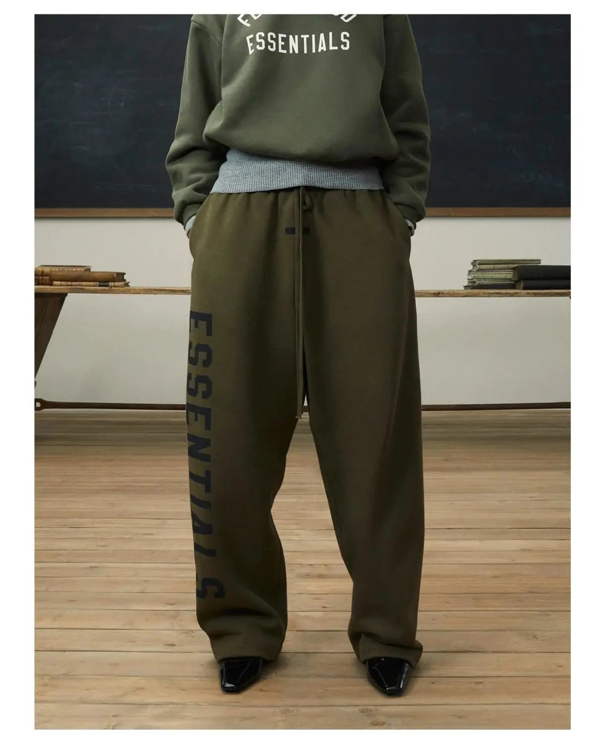 بنطال أساسي