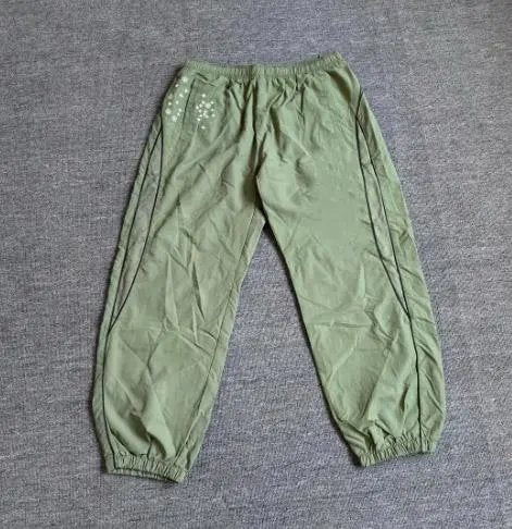 السراويل العليا