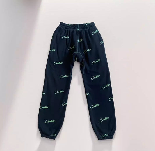 سروال كورتيز الحلو