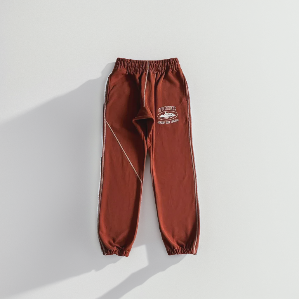 سروال كورتيز الحلو