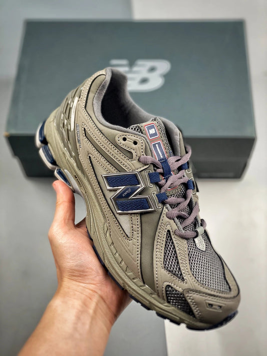 حذاء نيو بالانس